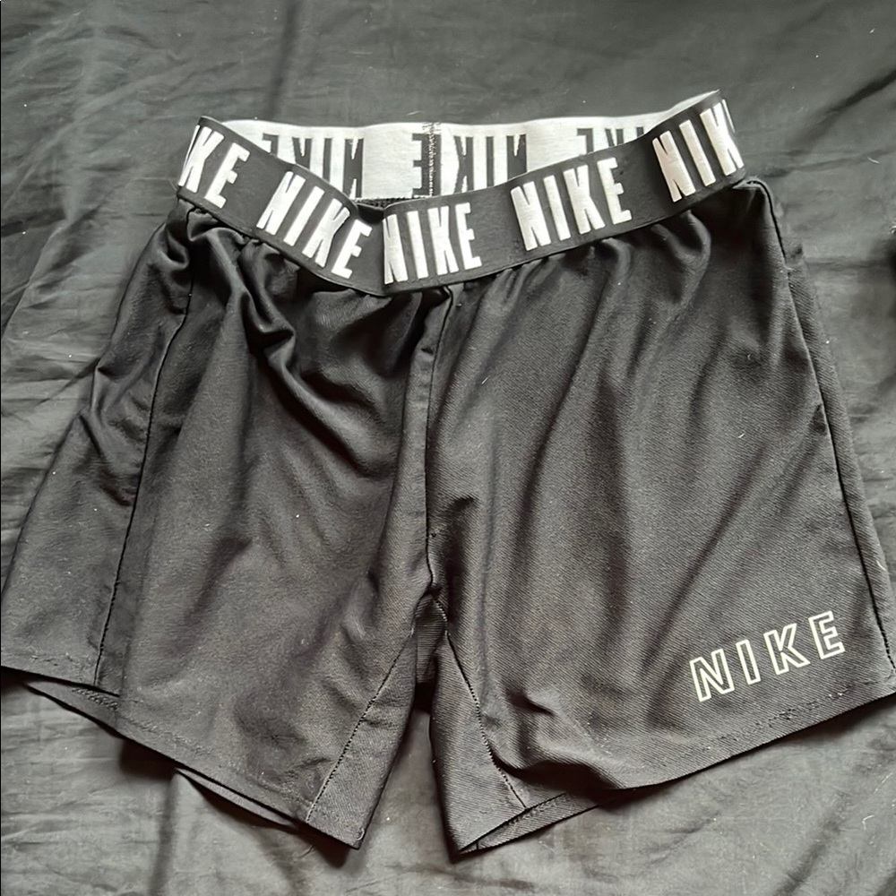 Nike Black Athletic Shorts with Breathable Fabric